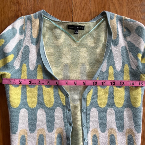Multicolor Pattern Cardigan - Picture 3 of 4